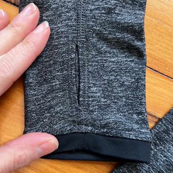 Lululemon Athletica long sleeve running top. Womens size 8. Color Grey. - Picture 7 of 8